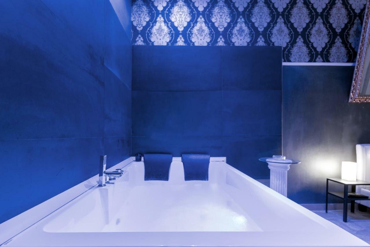 "Napoli In Spa" Екстер'єр фото